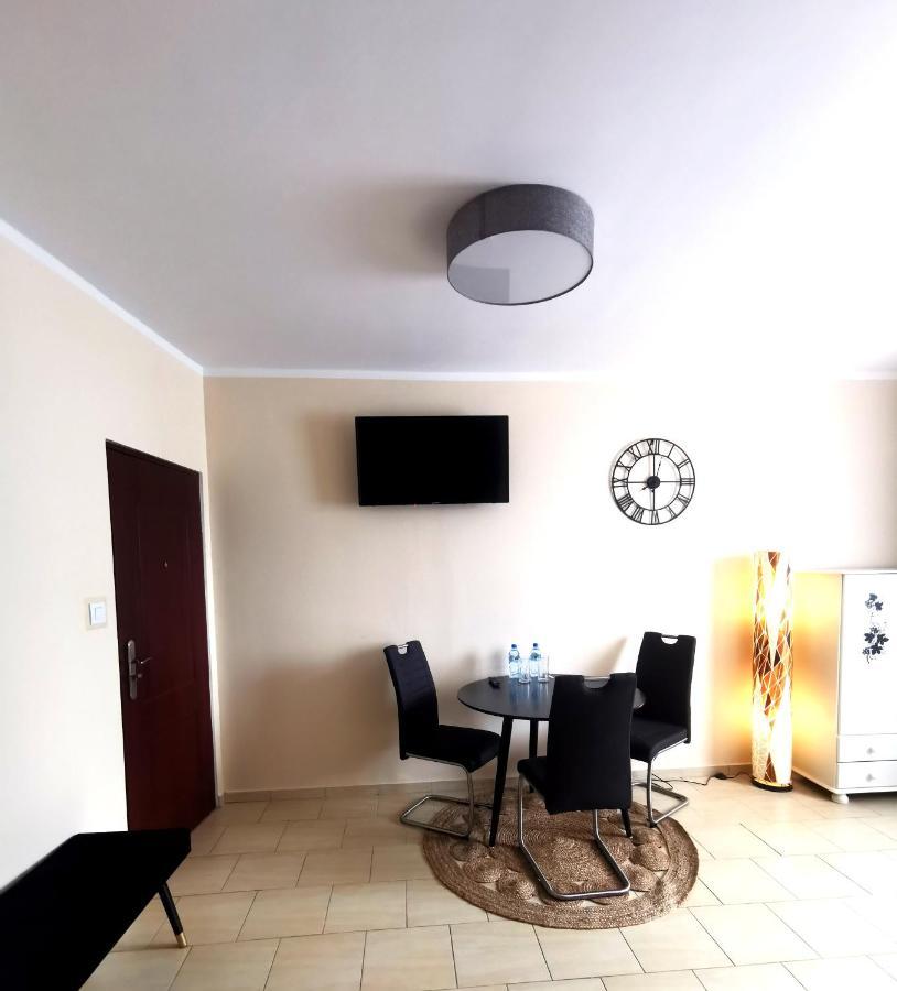 Butikowe Pokoje Zdroj Glucholazy Luaran gambar