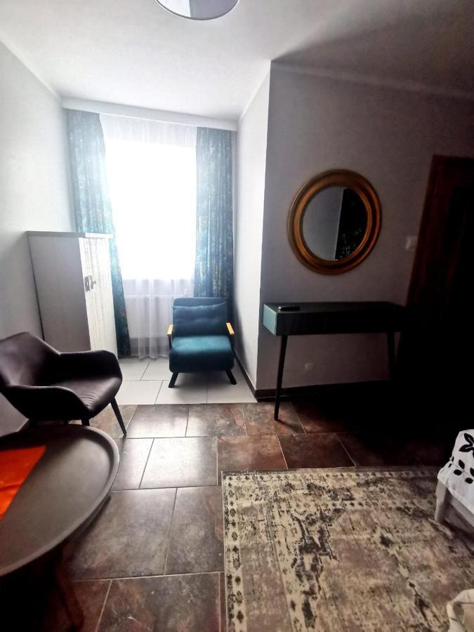 Butikowe Pokoje Zdroj Glucholazy Luaran gambar