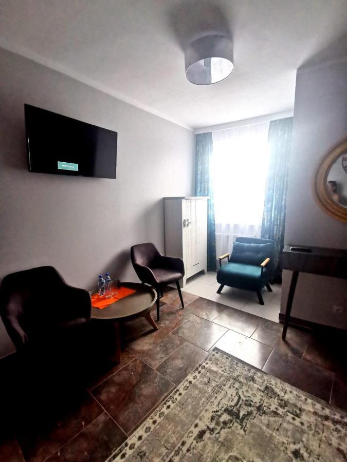 Butikowe Pokoje Zdroj Glucholazy Luaran gambar