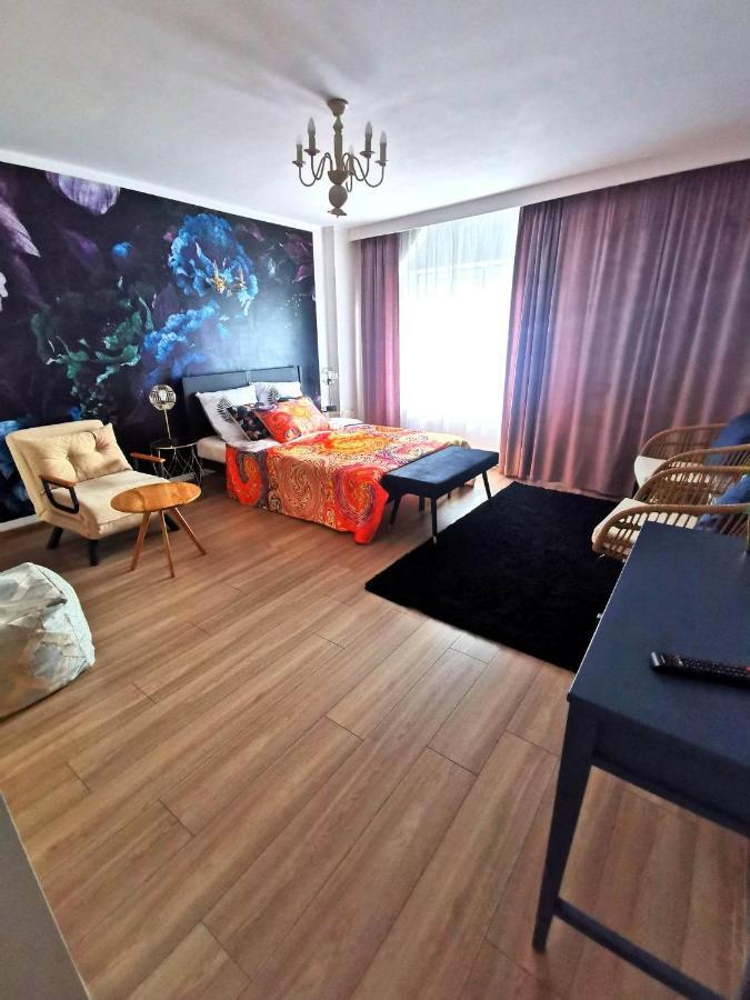 Butikowe Pokoje Zdroj Glucholazy Luaran gambar