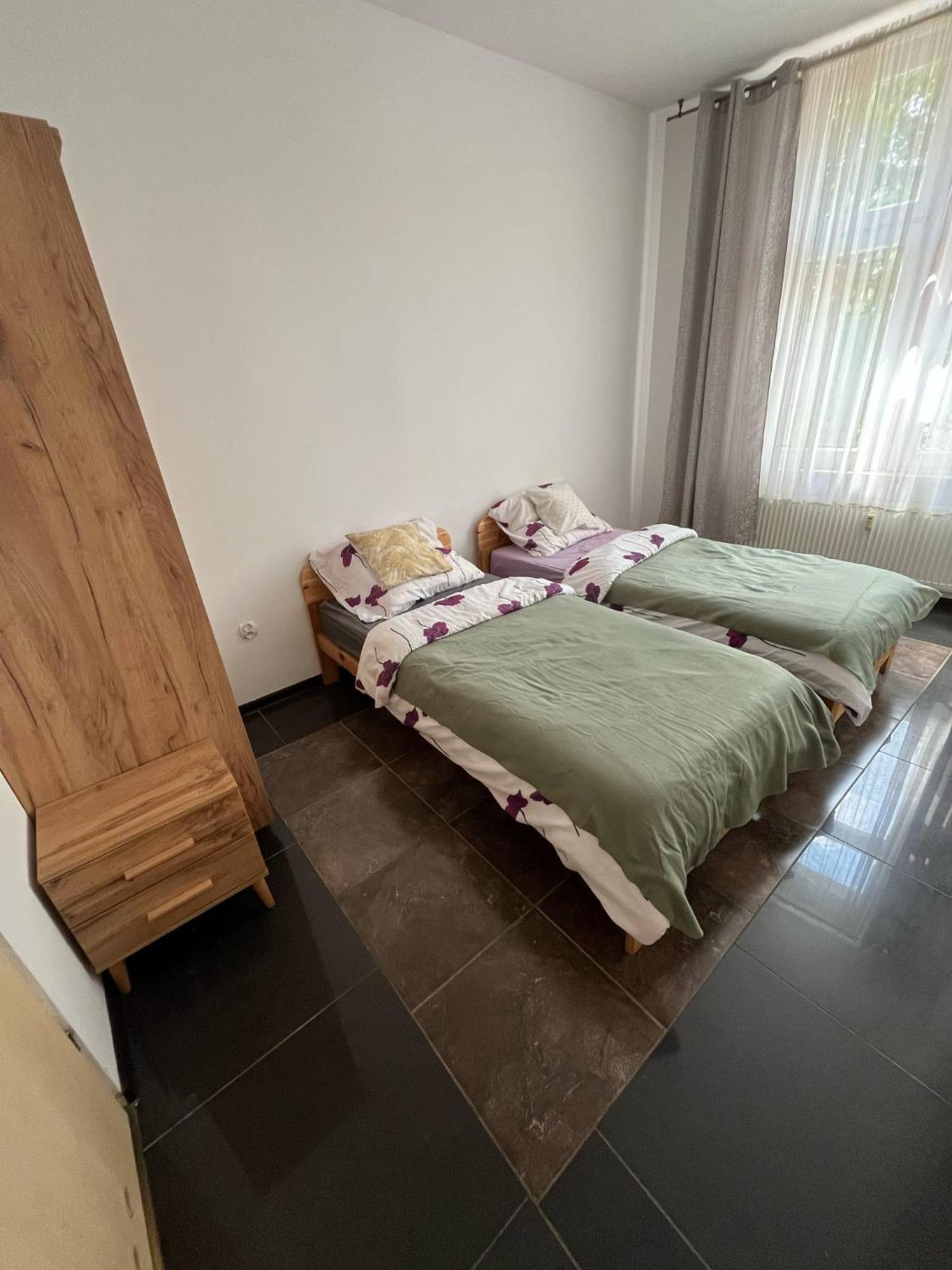 Butikowe Pokoje Zdroj Glucholazy Luaran gambar